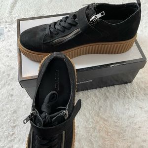 Nine West Black Casual Shoes Size 11